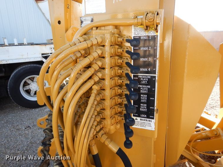 image for item DH6932 1991 Vermeer TS60S tree spade loader attachment