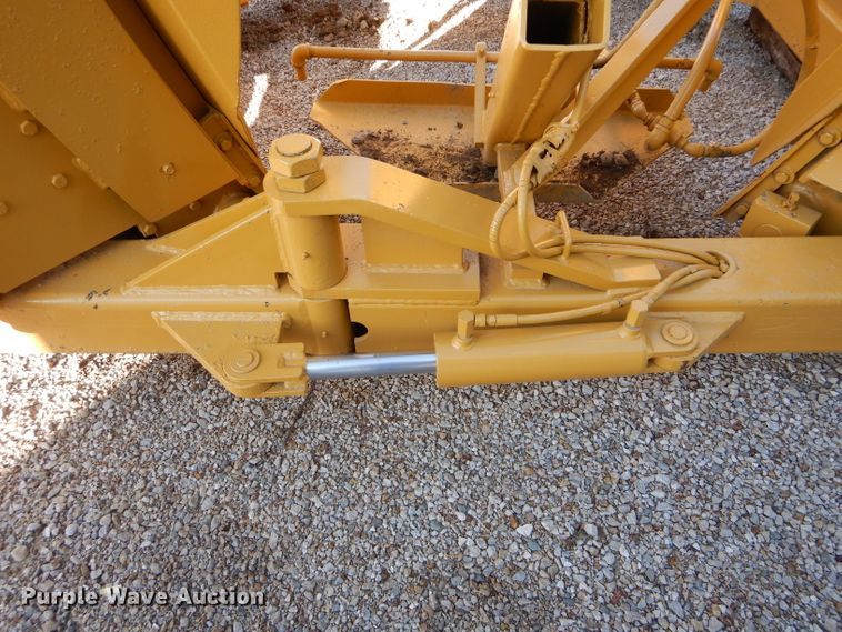 image for item DH6932 1991 Vermeer TS60S tree spade loader attachment