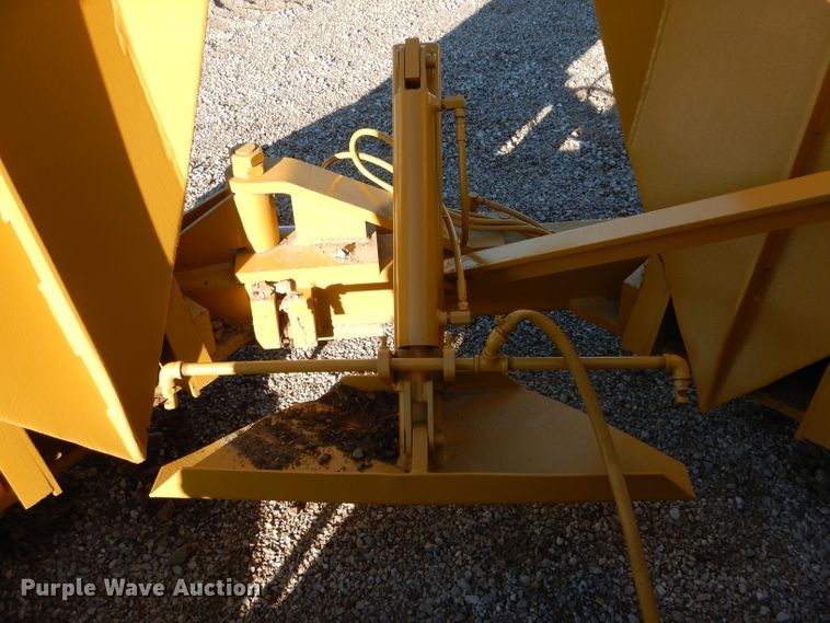 image for item DH6932 1991 Vermeer TS60S tree spade loader attachment