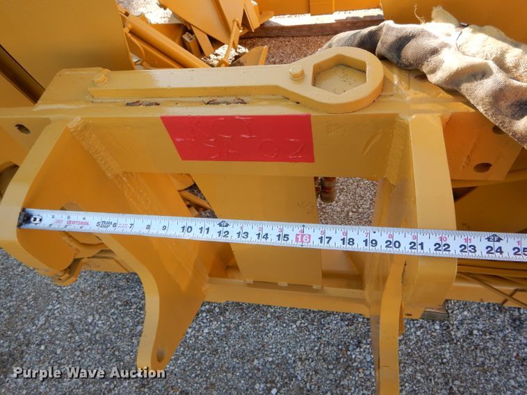 image for item DH6932 1991 Vermeer TS60S tree spade loader attachment