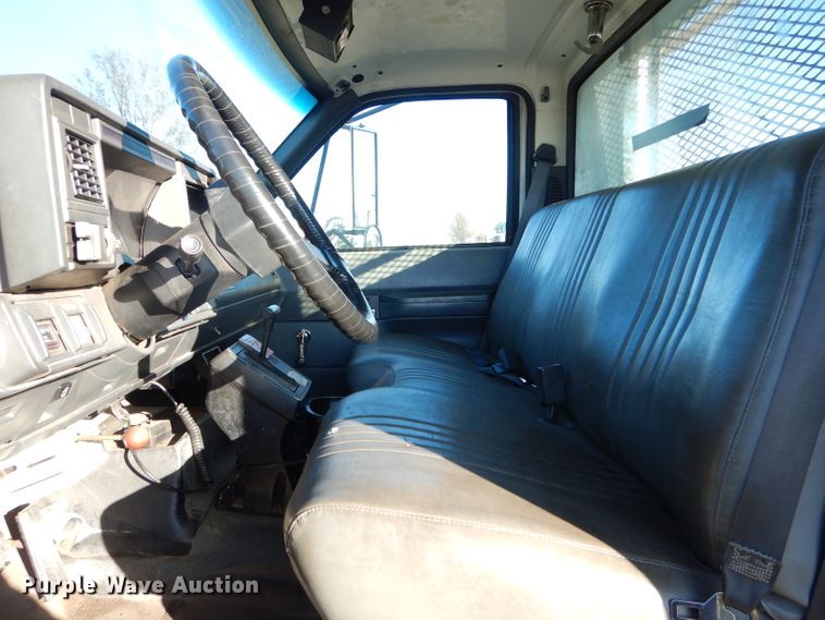 image for item DH6933 1997 GMC C8500 cable reel truck