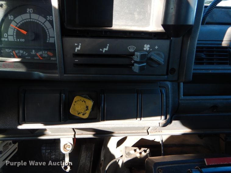 image for item DH6933 1997 GMC C8500 cable reel truck