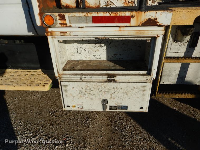 image for item DH6933 1997 GMC C8500 cable reel truck