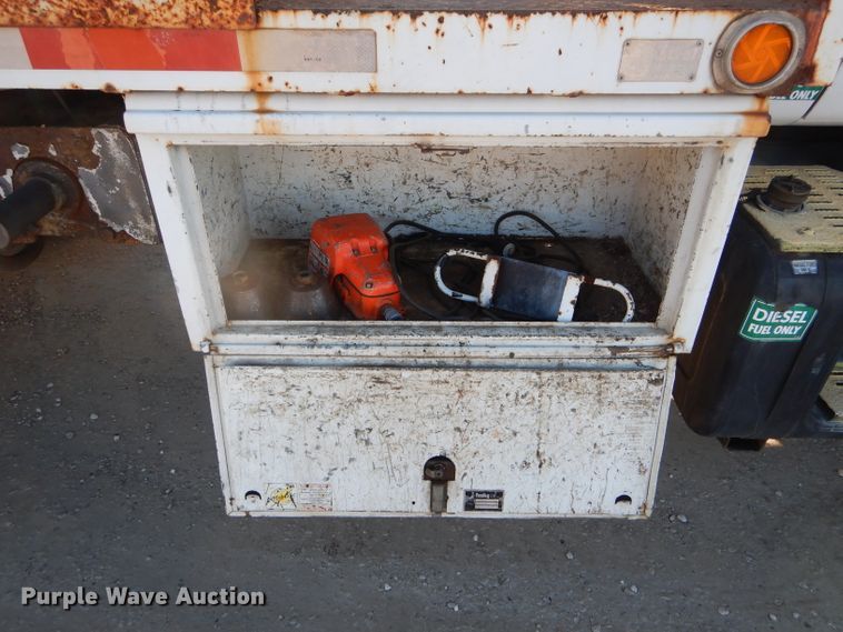 image for item DH6933 1997 GMC C8500 cable reel truck