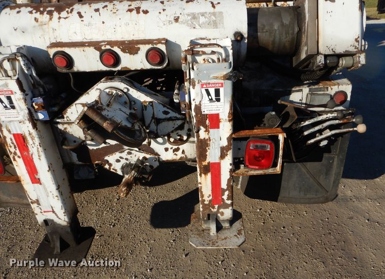 image for item DH6933 1997 GMC C8500 cable reel truck