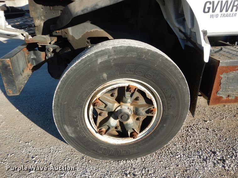 image for item DH6933 1997 GMC C8500 cable reel truck