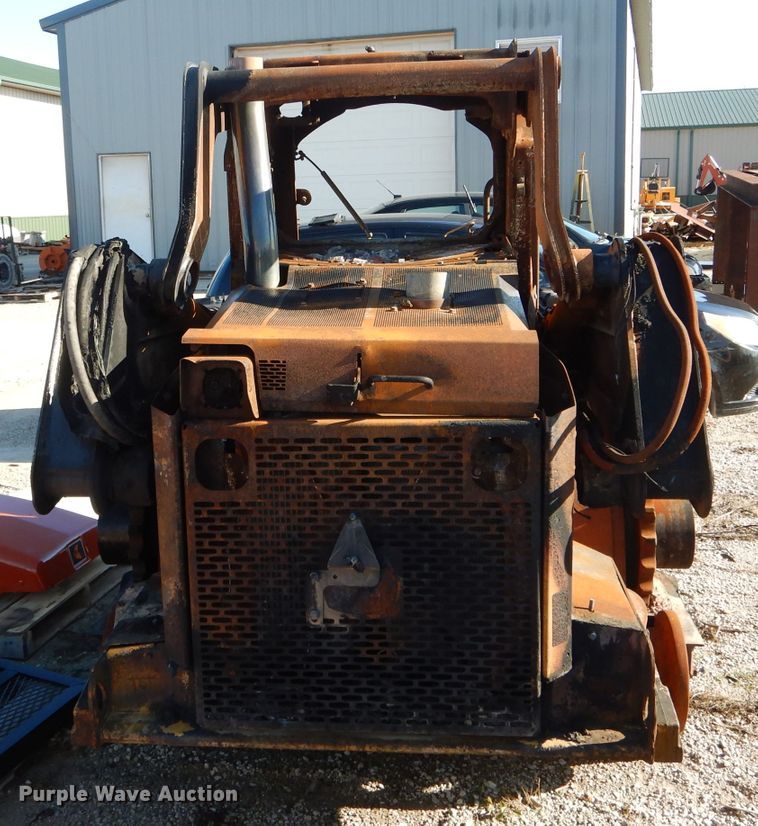 image for item DH6936 2015 John Deere 323E skid steer