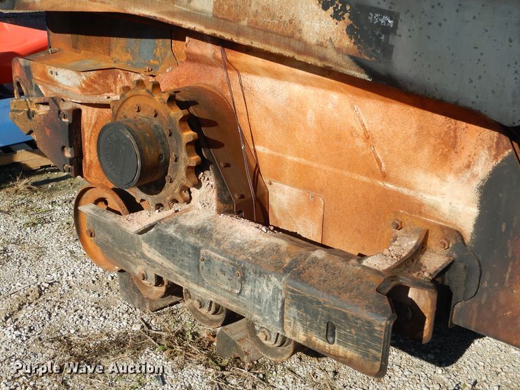 image for item DH6936 2015 John Deere 323E skid steer