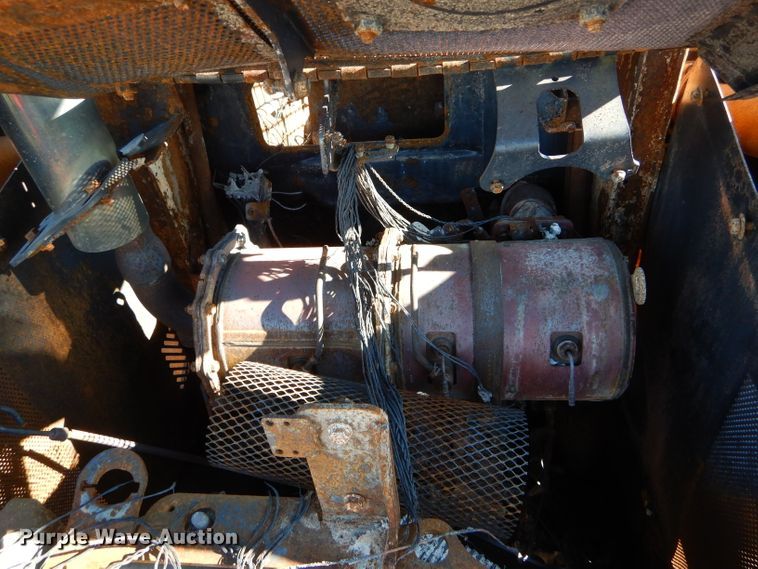 image for item DH6936 2015 John Deere 323E skid steer