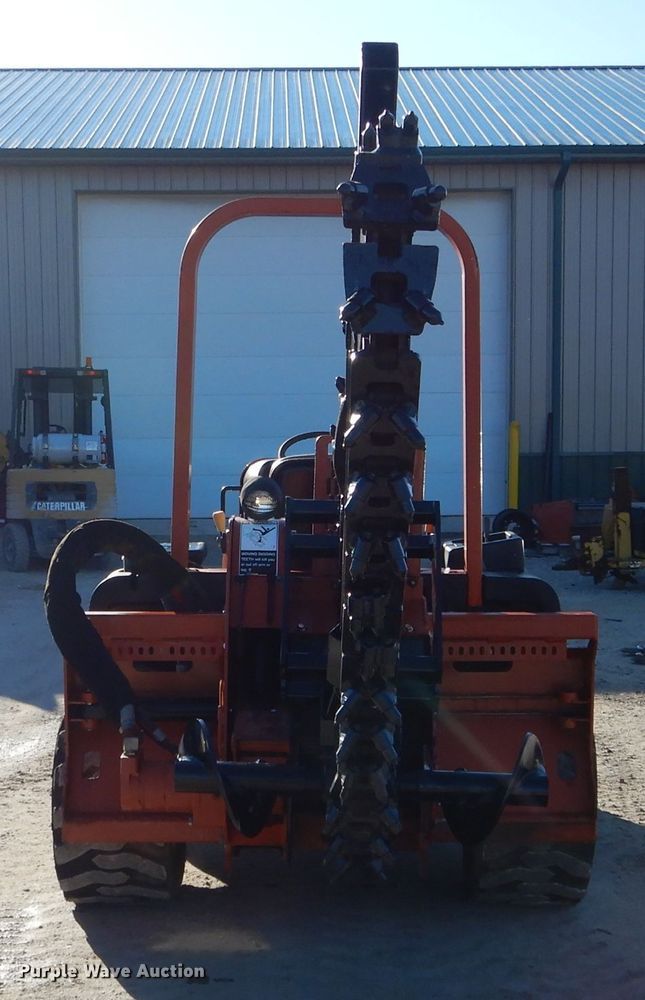 image for item DH6937 2004 Ditch Witch RT55 trencher