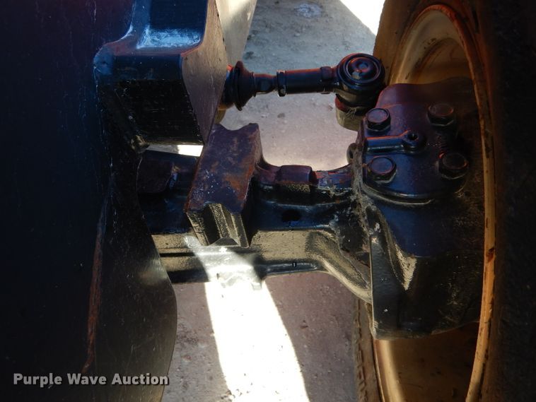 image for item DH6937 2004 Ditch Witch RT55 trencher