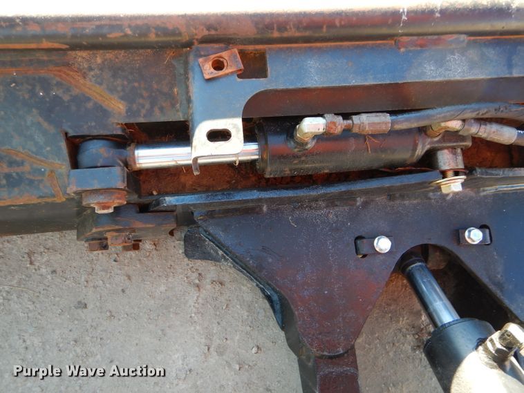 image for item DH6937 2004 Ditch Witch RT55 trencher