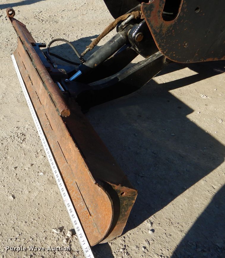 image for item DH6937 2004 Ditch Witch RT55 trencher