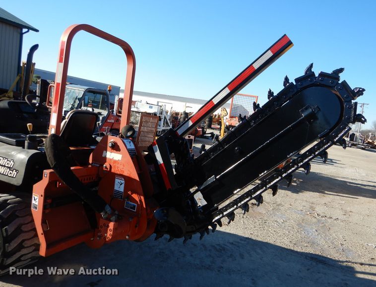 image for item DH6937 2004 Ditch Witch RT55 trencher