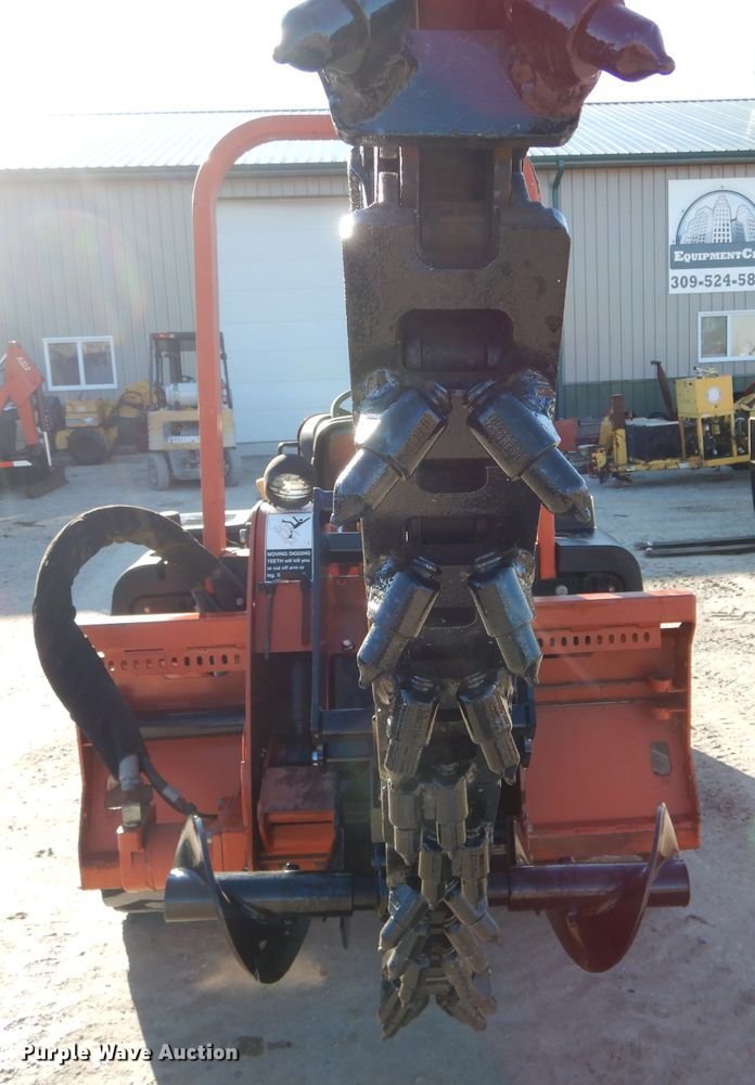 image for item DH6937 2004 Ditch Witch RT55 trencher