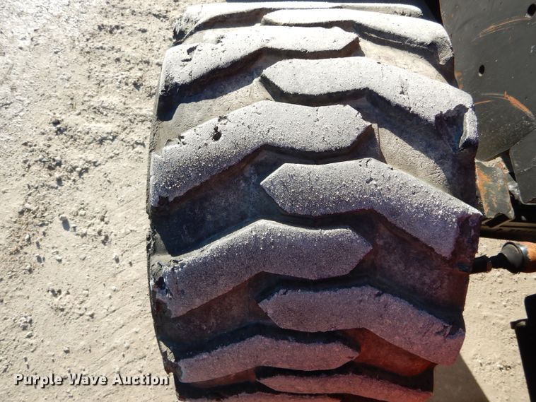 image for item DH6937 2004 Ditch Witch RT55 trencher