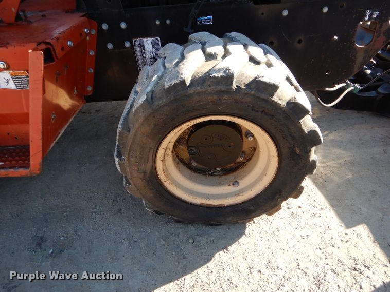 image for item DH6937 2004 Ditch Witch RT55 trencher