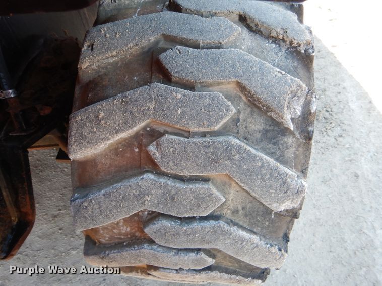 image for item DH6937 2004 Ditch Witch RT55 trencher