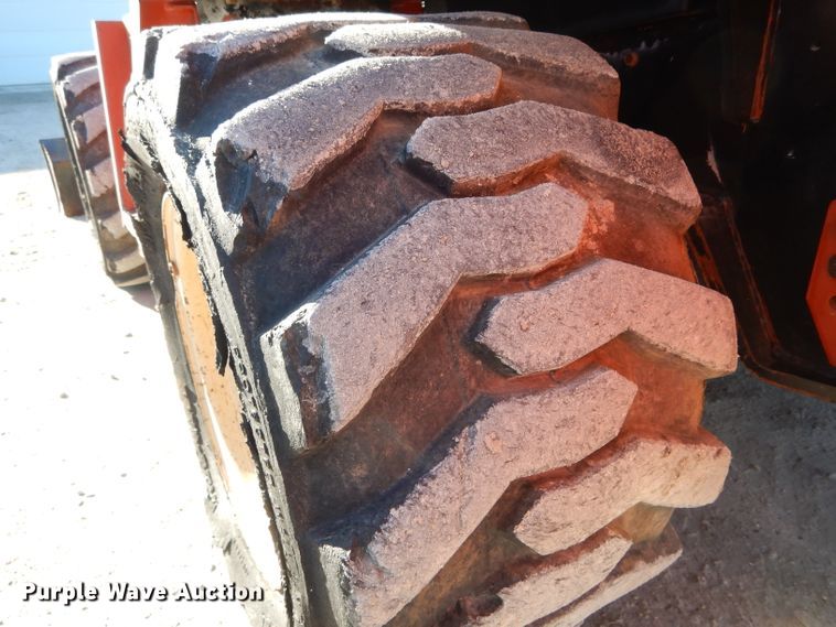 image for item DH6937 2004 Ditch Witch RT55 trencher