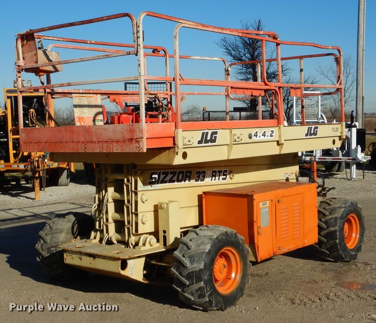 image for item DH6942 1999 JLG 33RTS scissor lift