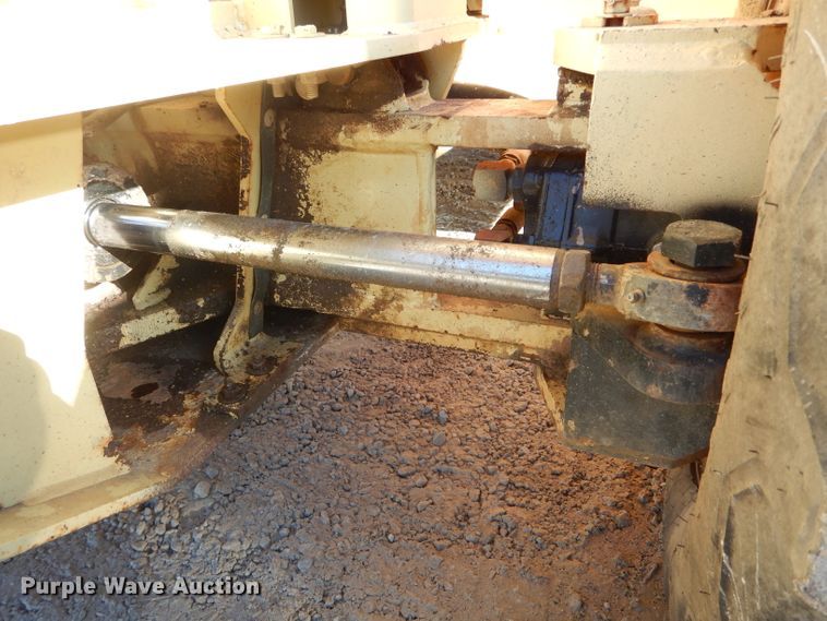 image for item DH6942 1999 JLG 33RTS scissor lift