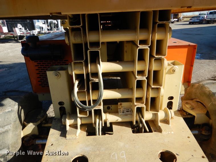 image for item DH6942 1999 JLG 33RTS scissor lift