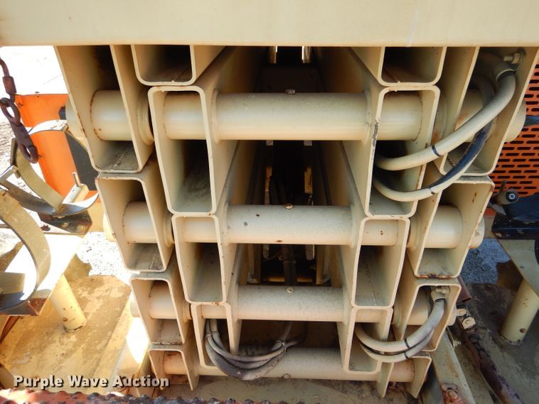 image for item DH6942 1999 JLG 33RTS scissor lift