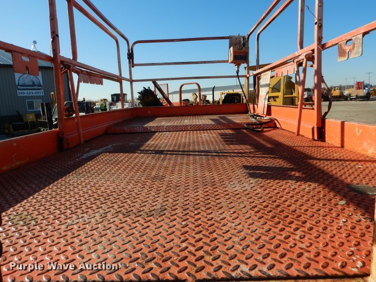 image for item DH6942 1999 JLG 33RTS scissor lift