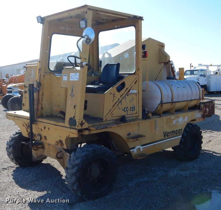 image for item DH6943 Vermeer CC135 rock saw