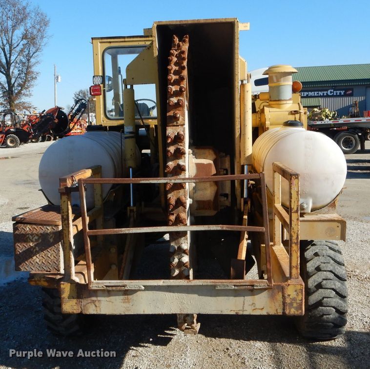 image for item DH6943 Vermeer CC135 rock saw