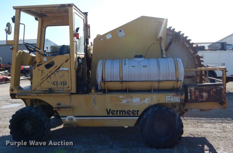 image for item DH6943 Vermeer CC135 rock saw