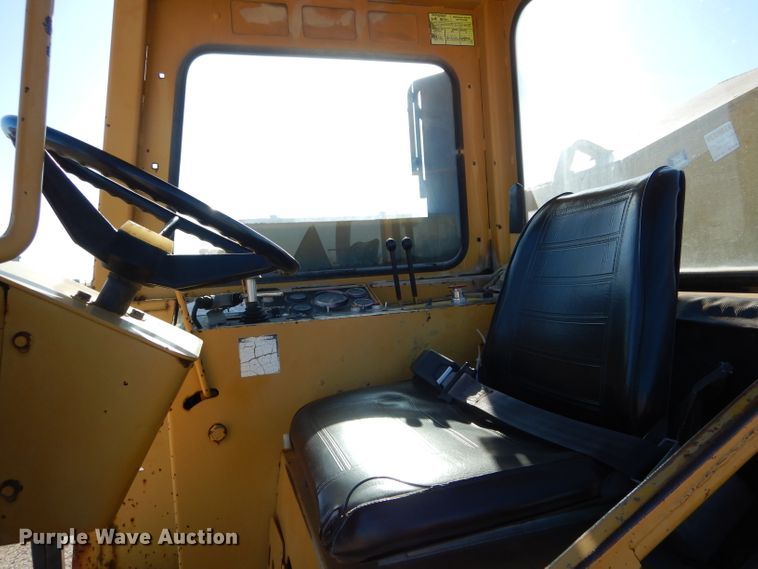 image for item DH6943 Vermeer CC135 rock saw