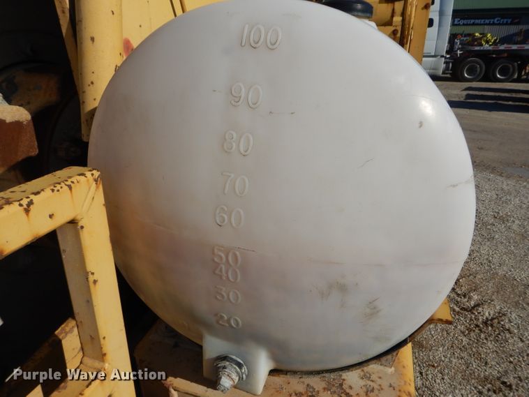 image for item DH6943 Vermeer CC135 rock saw