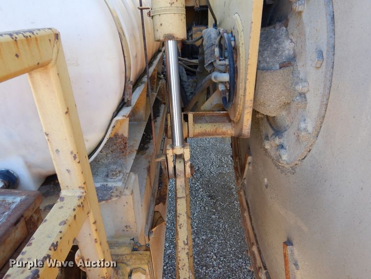 image for item DH6943 Vermeer CC135 rock saw