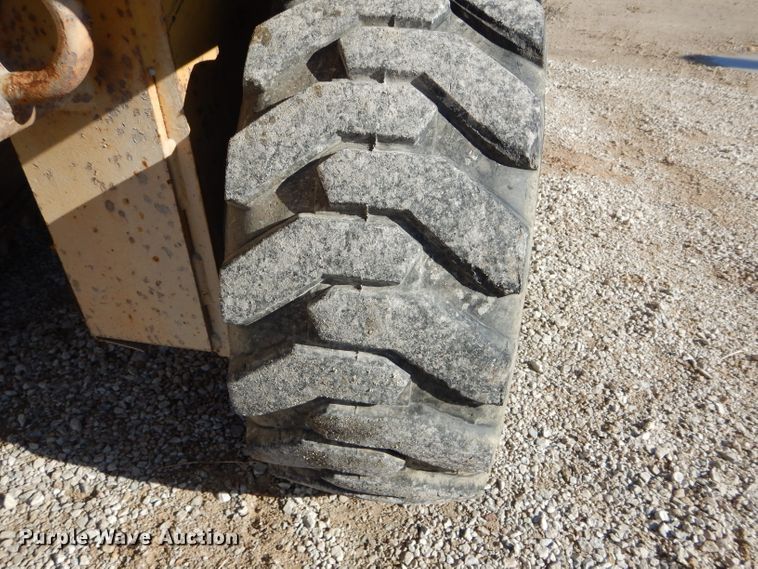 image for item DH6943 Vermeer CC135 rock saw