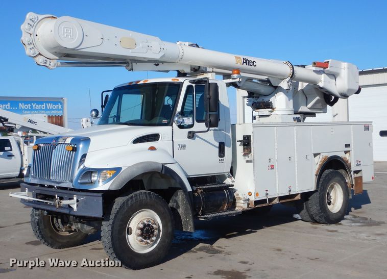 image for item DH6962 2007 International 7300 bucket truck