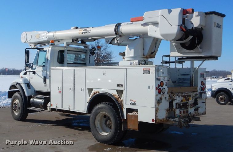 image for item DH6962 2007 International 7300 bucket truck