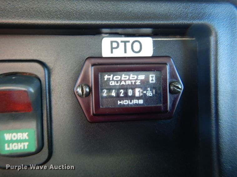 image for item DH6962 2007 International 7300 bucket truck