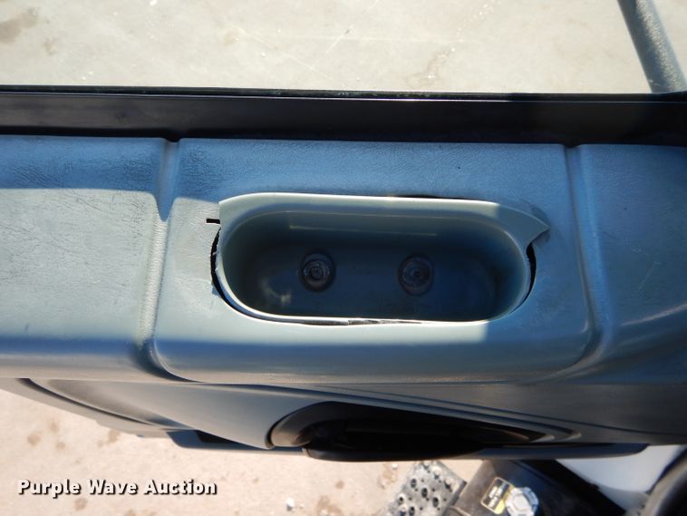 image for item DH6962 2007 International 7300 bucket truck