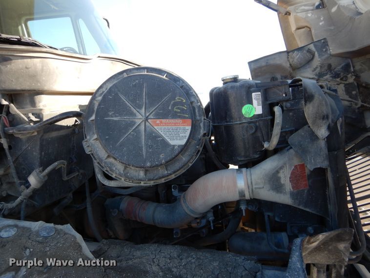 image for item DH6962 2007 International 7300 bucket truck