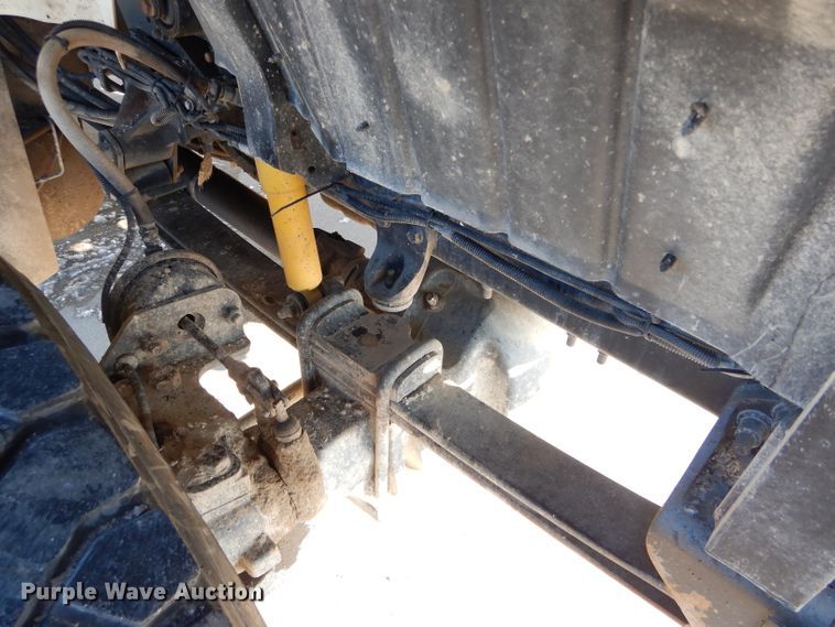 image for item DH6962 2007 International 7300 bucket truck