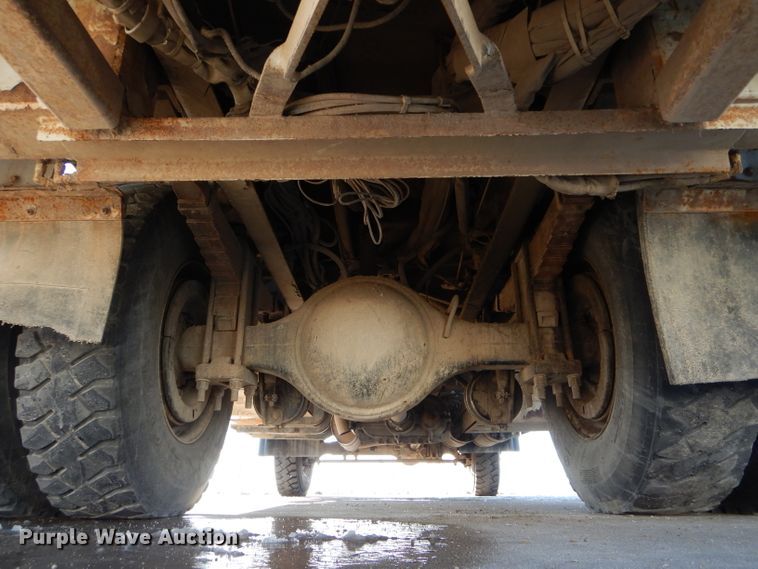 image for item DH6962 2007 International 7300 bucket truck