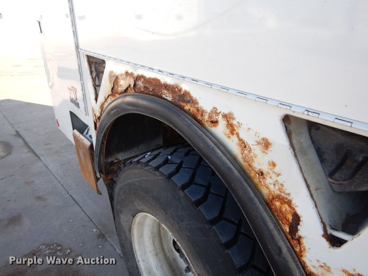 image for item DH6962 2007 International 7300 bucket truck