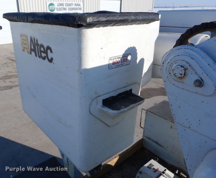 image for item DH6962 2007 International 7300 bucket truck