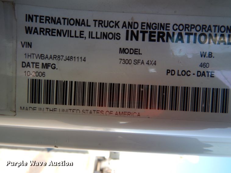 image for item DH6962 2007 International 7300 bucket truck