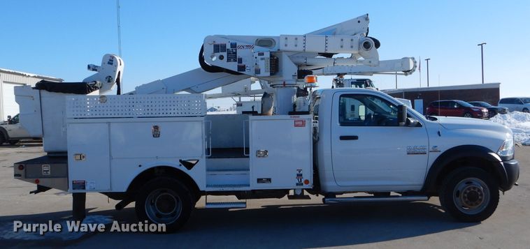 image for item DH6963 2013 Dodge Ram 5500 bucket truck