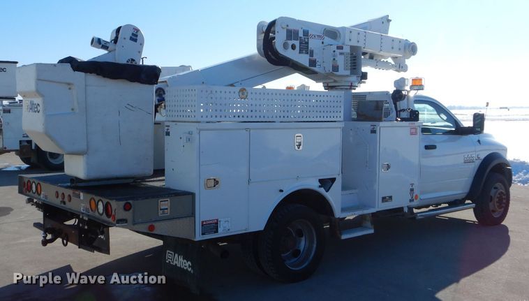 image for item DH6963 2013 Dodge Ram 5500 bucket truck