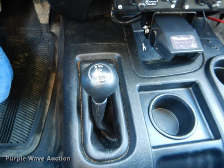 image for item DH6963 2013 Dodge Ram 5500 bucket truck