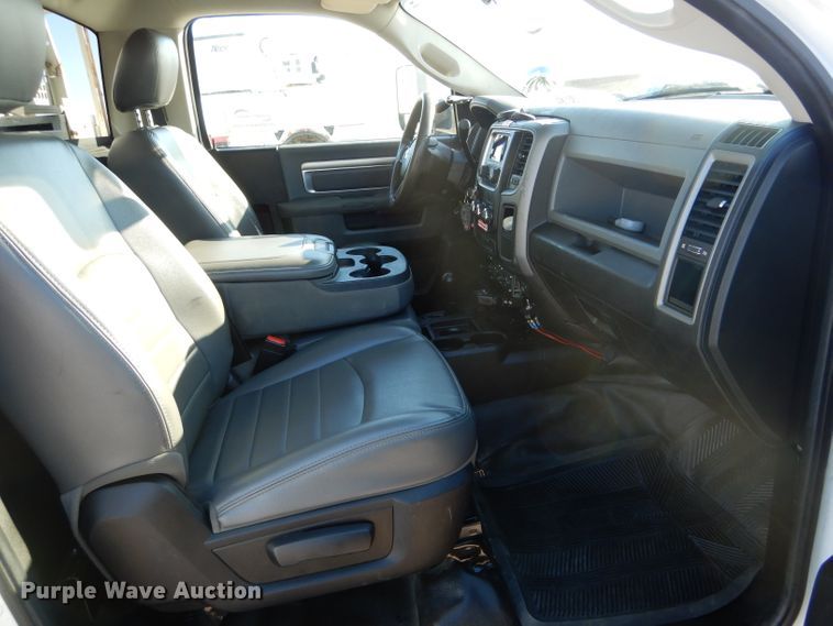 image for item DH6963 2013 Dodge Ram 5500 bucket truck