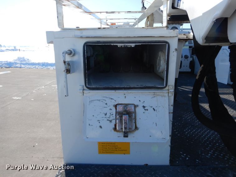 image for item DH6963 2013 Dodge Ram 5500 bucket truck